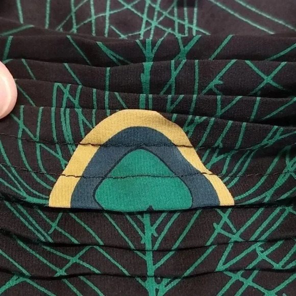 {Parker} Peacock Feathers Print 100% Silk Blouse - Picture 9 of 12